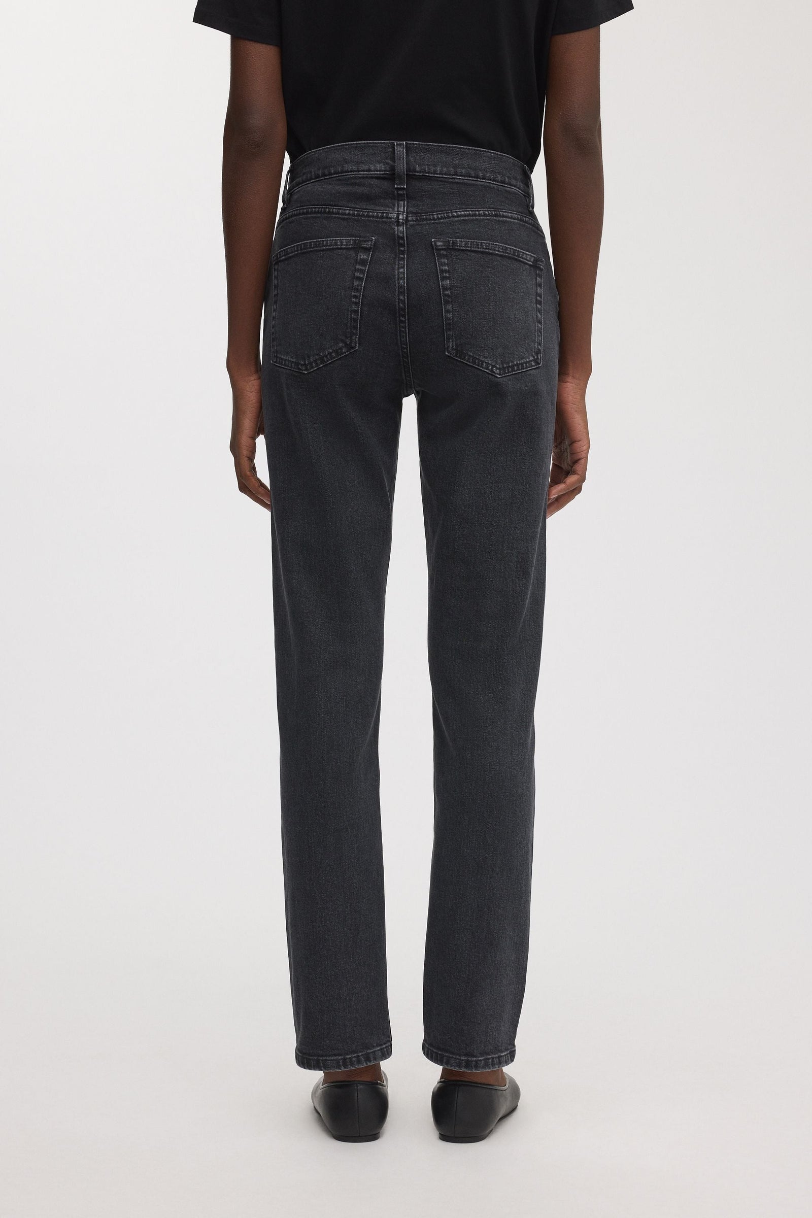 Standard Jeans