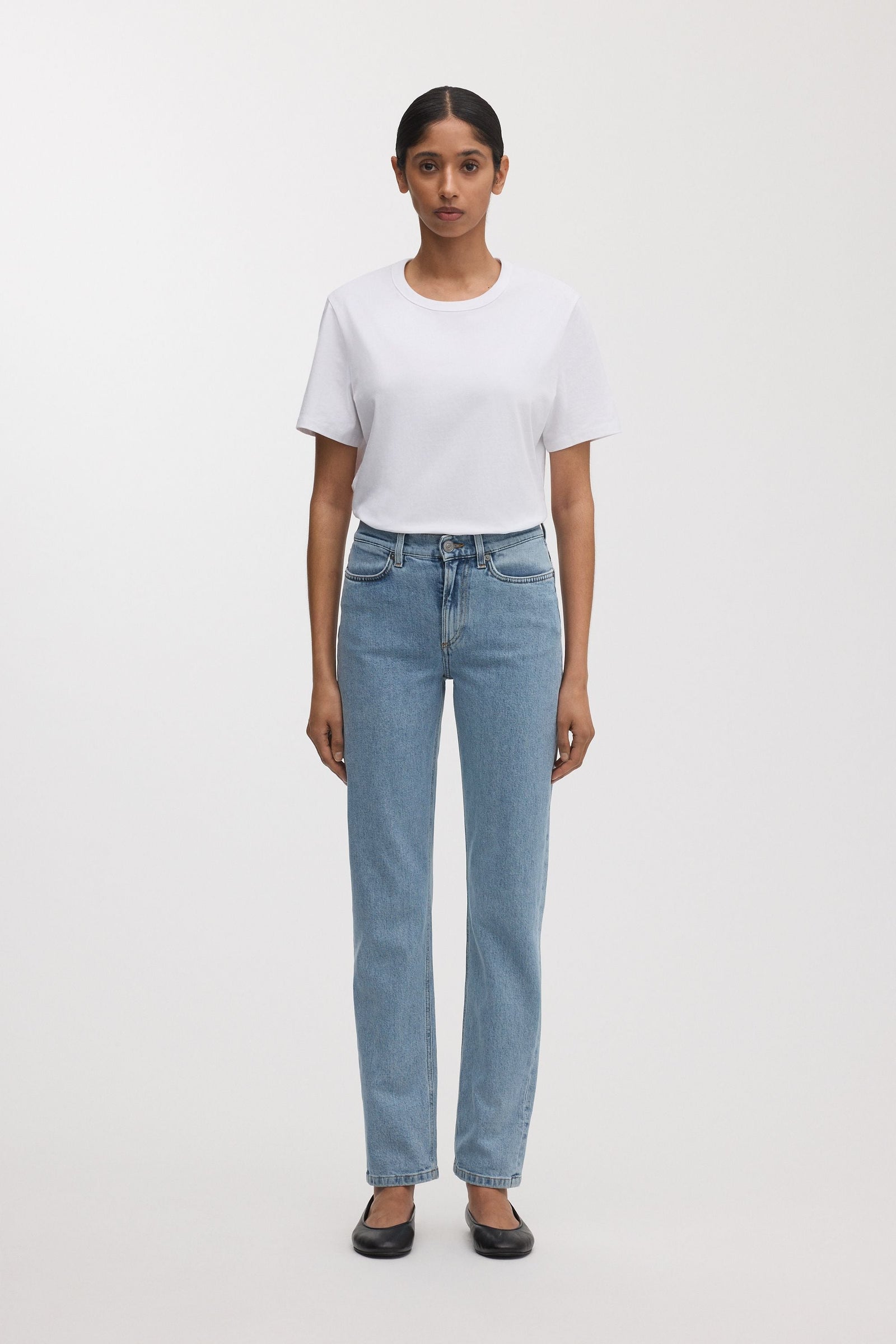 Standard Jeans