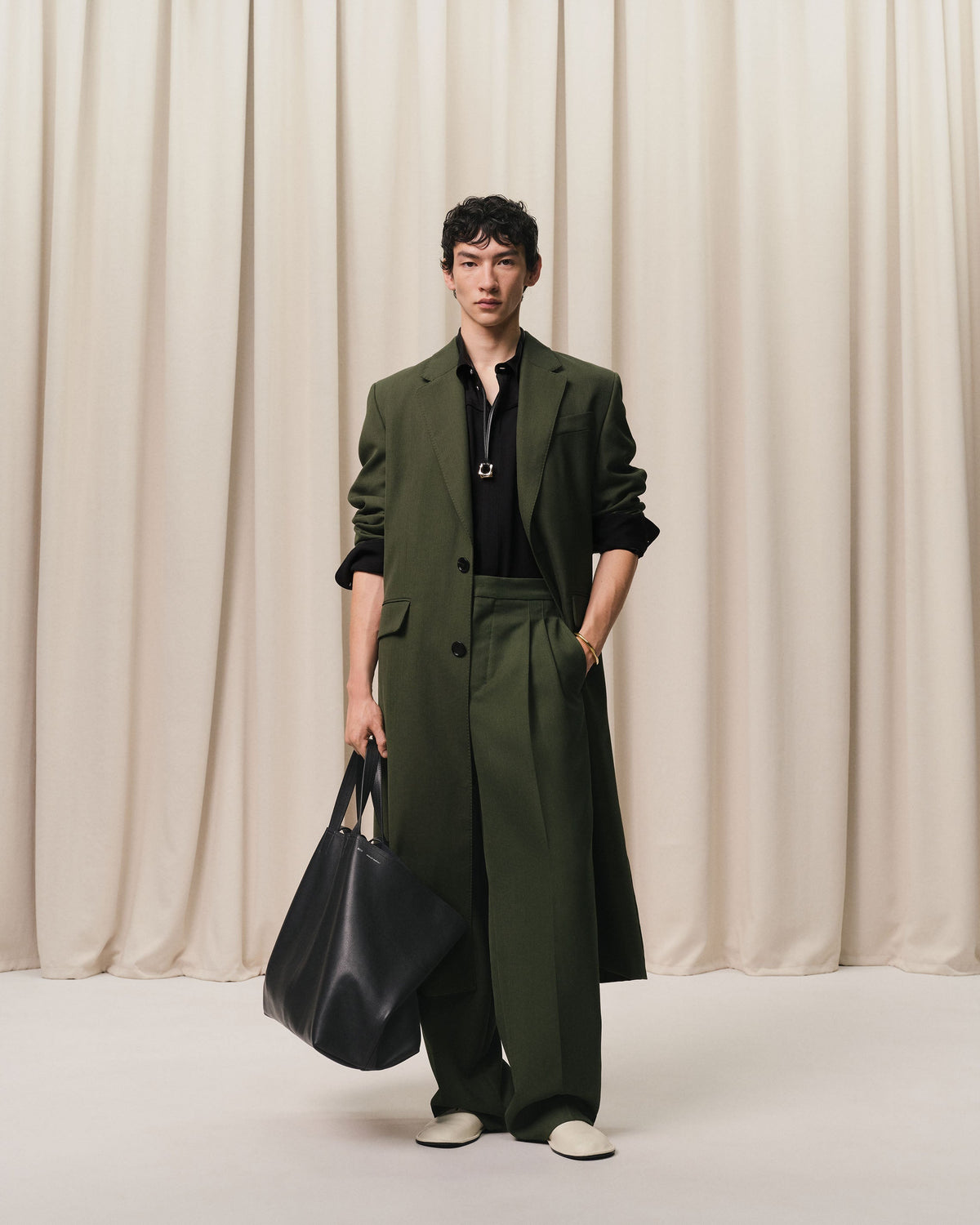 Green Wool Large Fit Trousers
