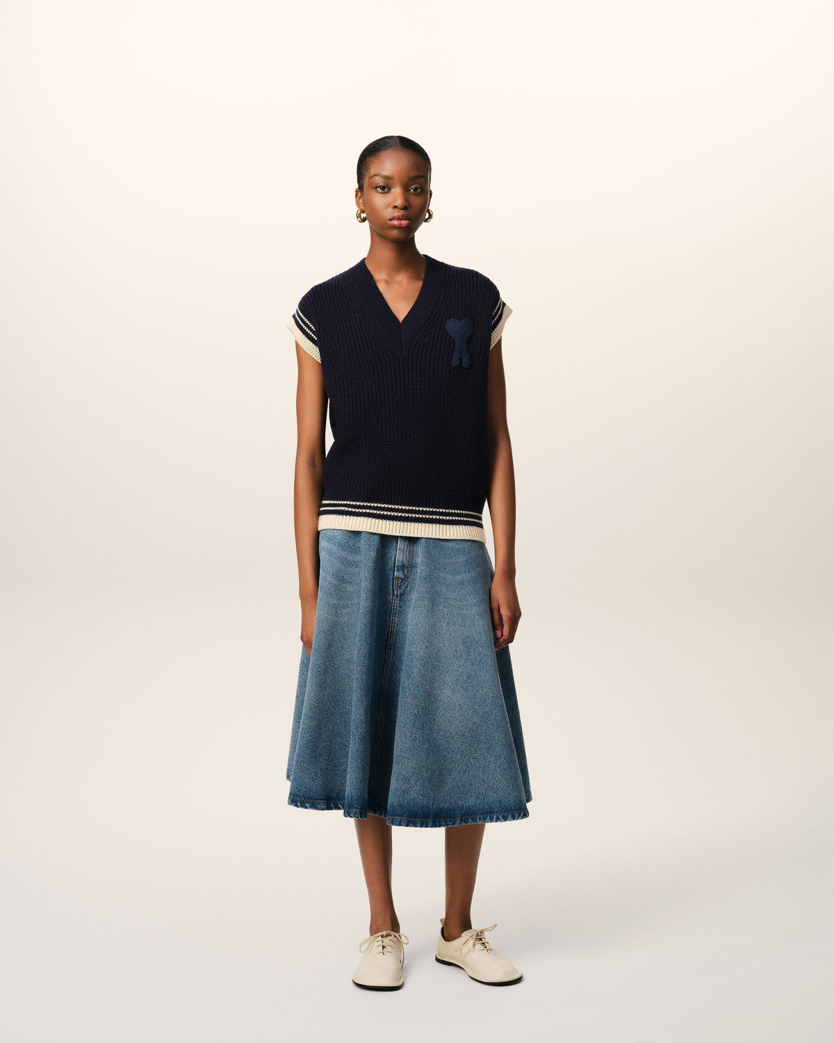 Navy Wool Ribbed Sleeveless V Neck Sweater