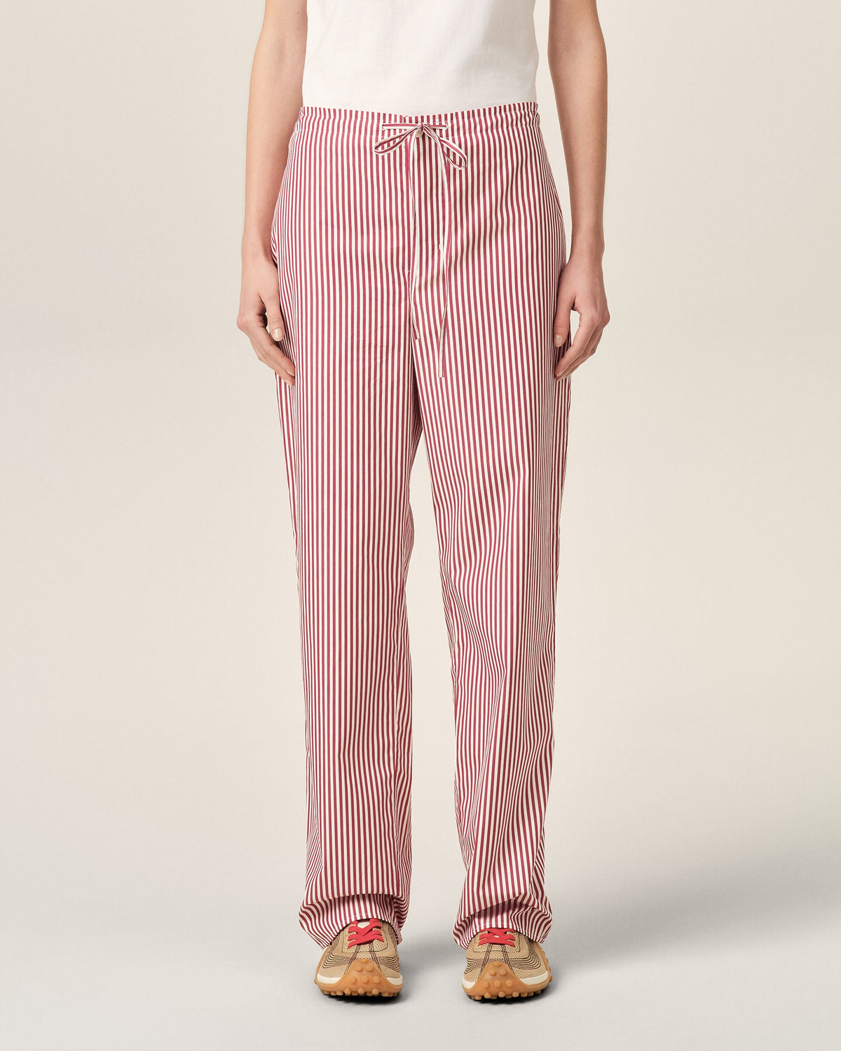 White elasticated-waist striped cotton trousers