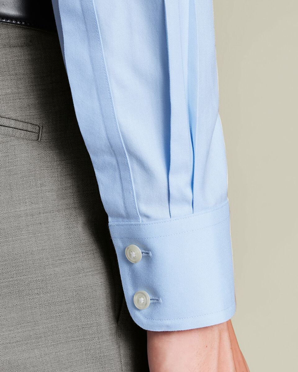 THE EXECUTIVE SHIRT